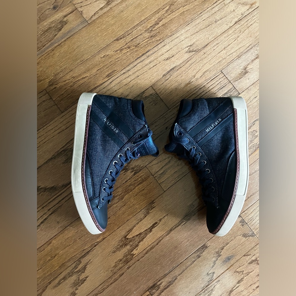 Tommy Hilfiger Kerman denim men’s hi-top shoes. Size 11